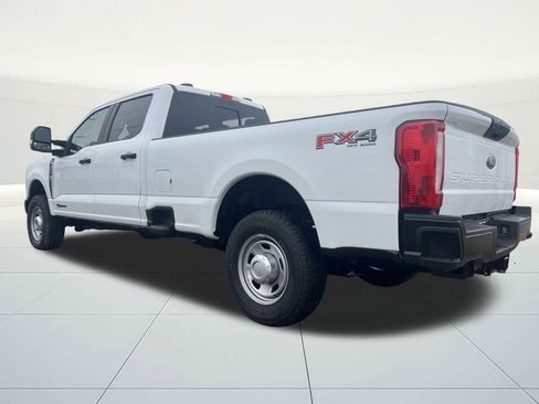 New 2025 Ford F350 XL image 3