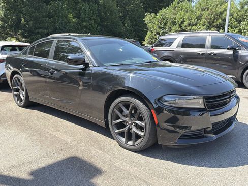 Used 2023 Dodge Charger SXT w/ Blacktop Package RWD image 3