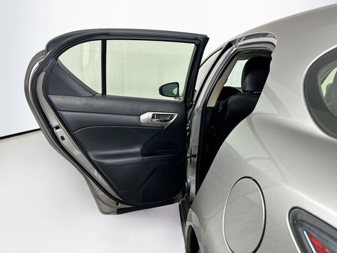 Used 2017 Lexus CT 200h w/ Seat Comfort Package image 25