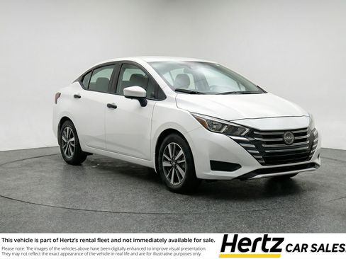 Used 2025 Nissan Versa SV FWD image 1