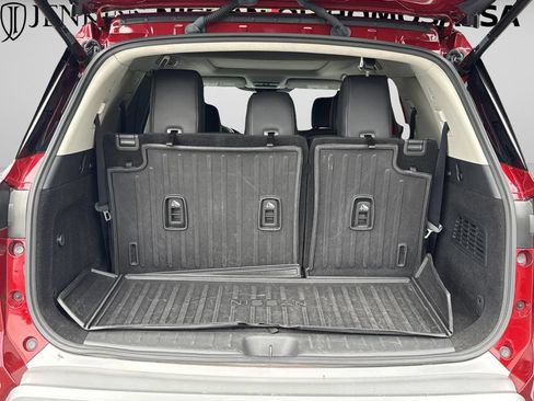 Certified 2023 Nissan Pathfinder SL w/ SL Premium Package FWD image 17