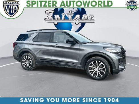 Used 2025 Ford Explorer ST-Line image 1