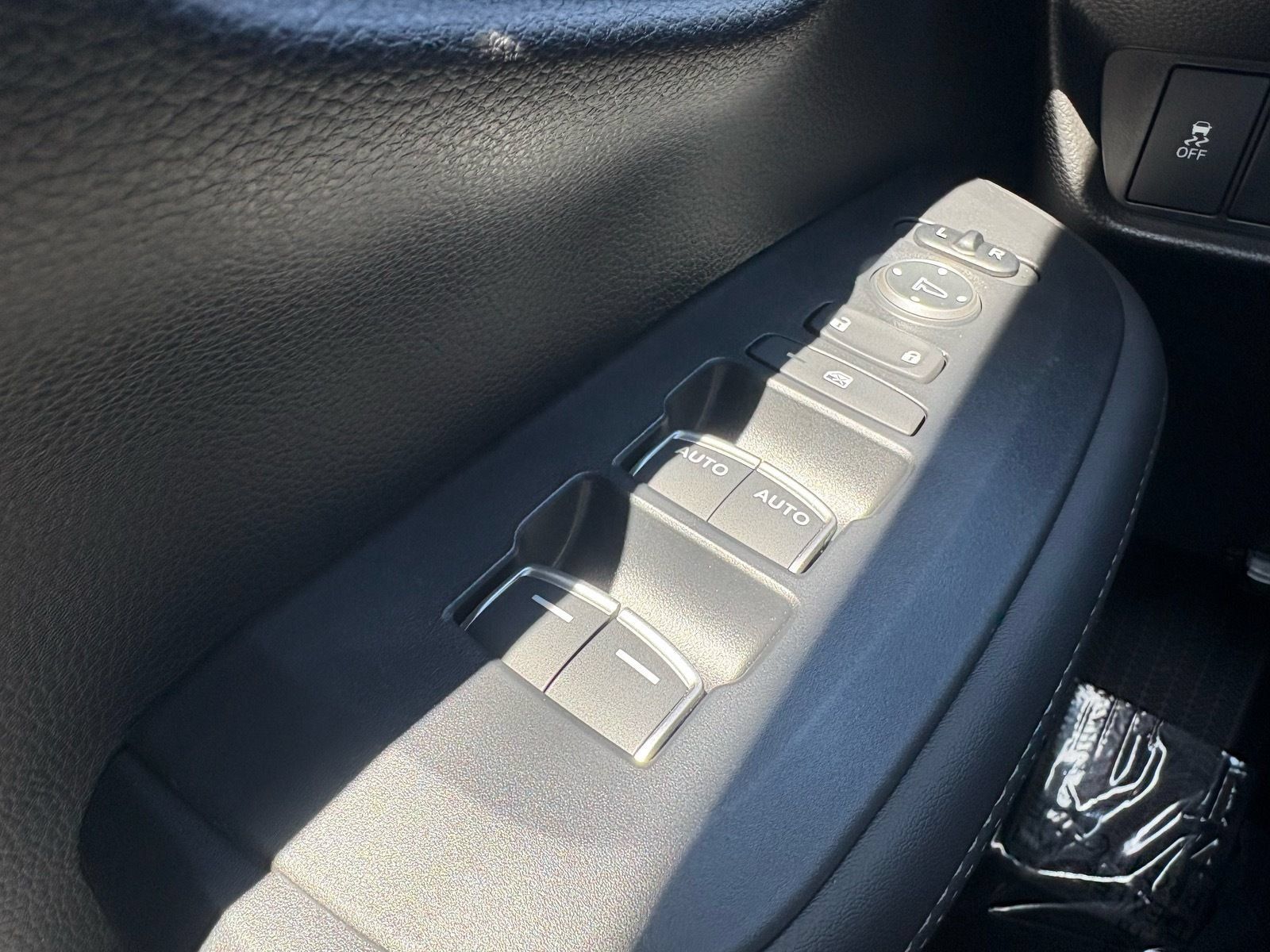 New 2027 Honda HR-V EX-L image 11