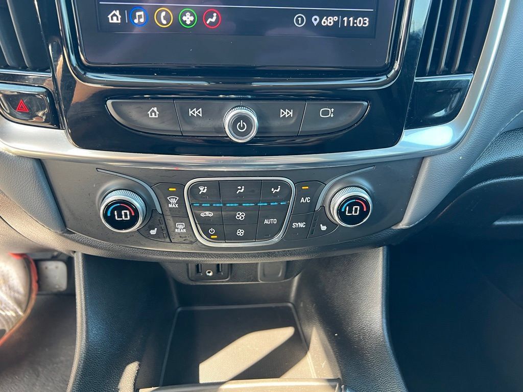 Used 2021 Chevrolet Traverse LT AWD/4WD image 37