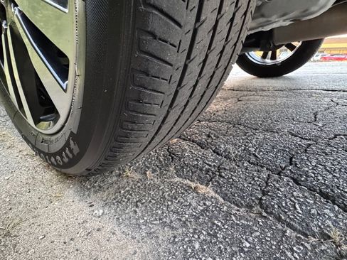 Used 2020 Nissan Kicks SV w/ Exterior Package image 35