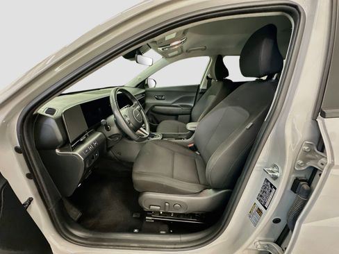 Used 2025 Hyundai Kona SEL AWD/4WD image 13