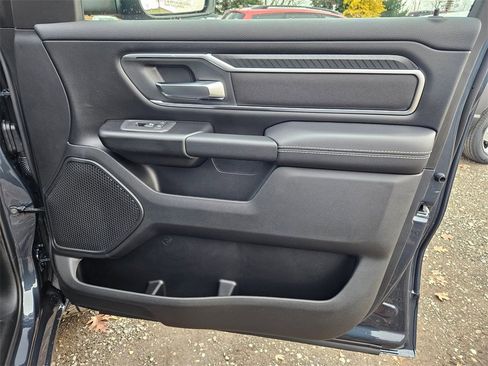 New 2026 RAM 1500 4x4 Crew Cab image 17