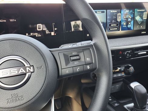 New 2026 Nissan Kicks SV w/ SV Premium Package image 21