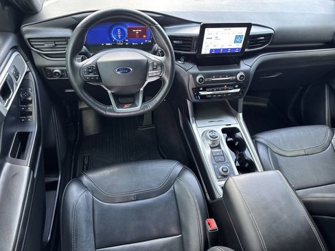 Used 2020 Ford Explorer ST image 24