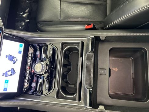 Used 2024 Jeep Grand Wagoneer L Series II w/ Quick Order Packagew 28T image 15