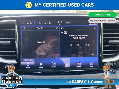 Used 2024 Chrysler Pacifica Touring-L FWD image 29