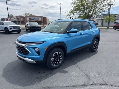 New 2026 Chevrolet TrailBlazer LT AWD/4WD image 3