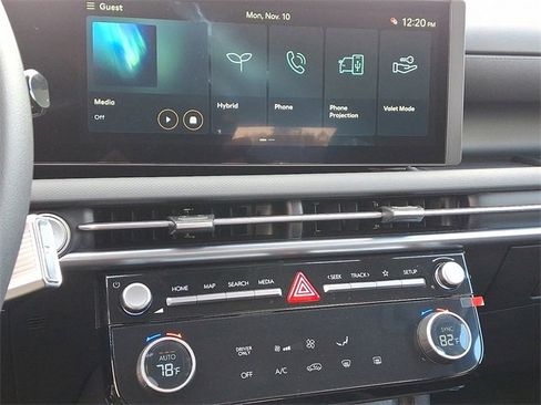 New 2026 Hyundai Tucson Blue SE image 9