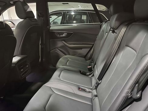 Used 2025 Audi Q8 Premium w/ Convenience Package image 15