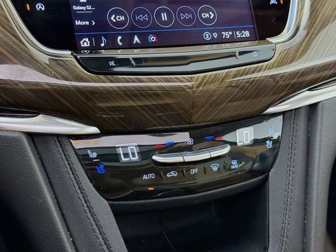 Used 2023 Cadillac XT6 Premium Luxury w/ Platinum Package AWD/4WD image 20