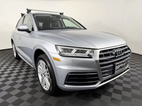 Used 2018 Audi Q5 2.0T Premium Plus w/ Premium Plus Package AWD/4WD image 5