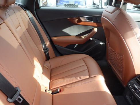 Used 2023 Audi A4 2.0T Premium w/ Convenience Package image 14