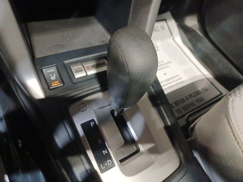 Used 2018 Subaru Forester 2.5i Premium w/ All-Weather Package image 21