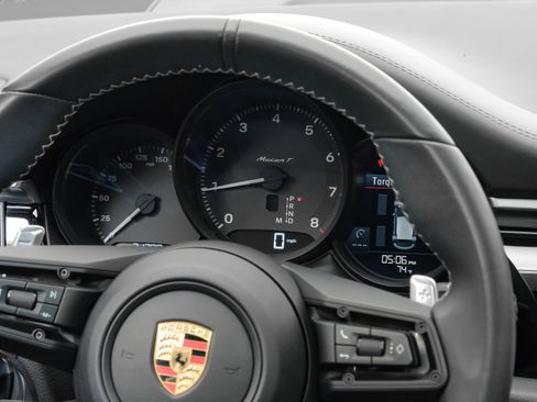 Used 2023 Porsche Macan Turbo AWD/4WD image 23