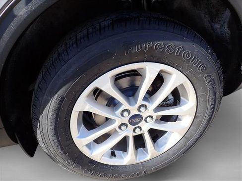 Used 2021 Ford Escape SE image 5