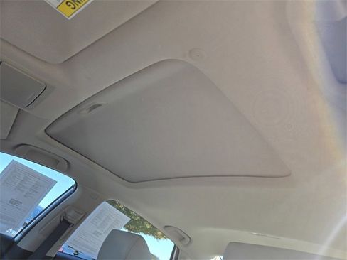 Used 2018 Honda Accord Touring image 14