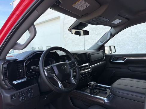 Used 2024 Chevrolet Silverado 1500 LT Trail Boss w/ Protection Package AWD/4WD image 10