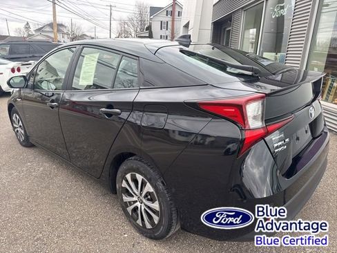 Used 2022 Toyota Prius LE image 8