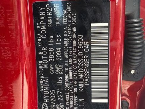Certified 2025 Hyundai Elantra Sport FWD image 15