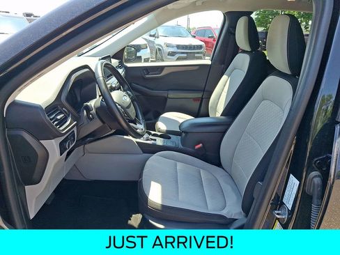 Used 2024 Ford Escape Active AWD/4WD image 14
