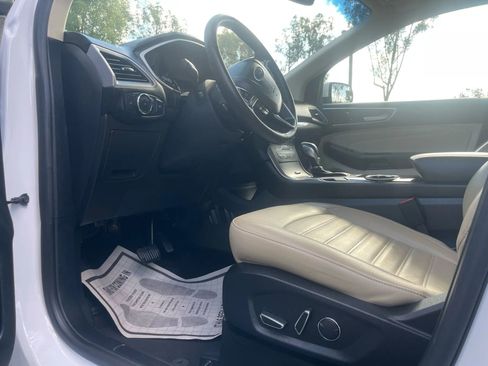 Used 2018 Ford Edge SEL w/ Equipment Group 201A image 10