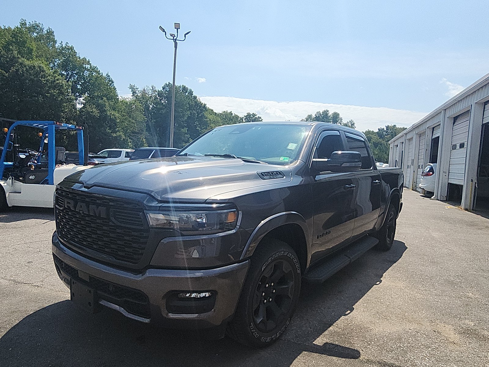 Used 2025 RAM 1500 Big Horn AWD/4WD image 1