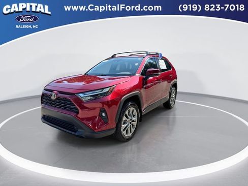 Used 2025 Toyota RAV4 XLE Premium FWD image 4