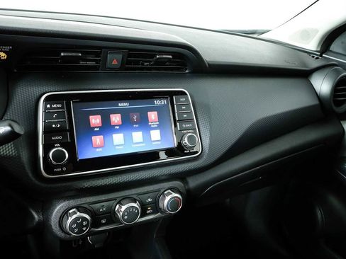 Used 2024 Nissan Kicks S FWD image 12