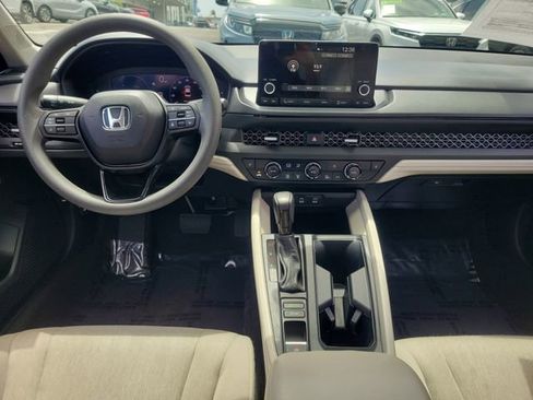 Certified 2023 Honda Accord EX image 9