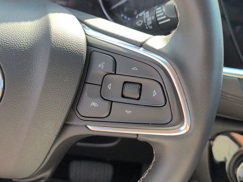 Used 2022 Buick Encore GX Select w/ Sport Touring Package FWD image 57