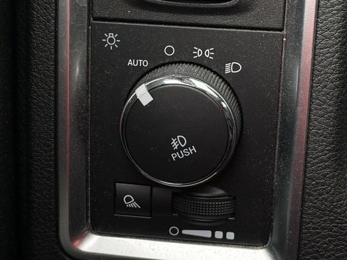 Used 2019 RAM 1500 Lone Star RWD image 21