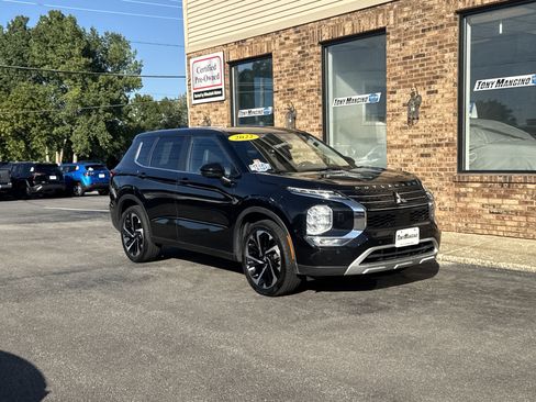 Used 2022 Mitsubishi Outlander SE AWD/4WD image 7