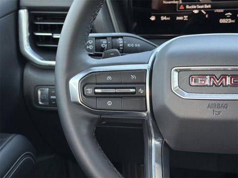 Used 2025 GMC Terrain Elevation image 8