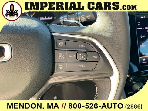 New 2025 Jeep Grand Cherokee L Altitude image 22