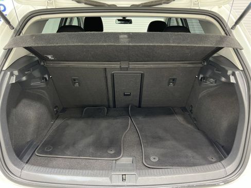 Used 2019 Volkswagen Golf S image 22