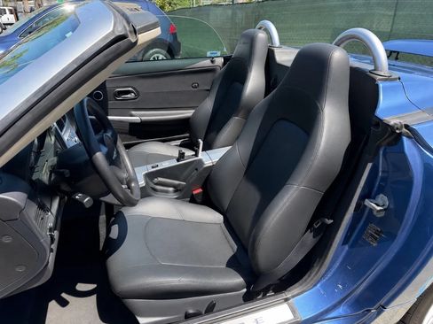Used 2005 Chrysler Crossfire Limited RWD image 15