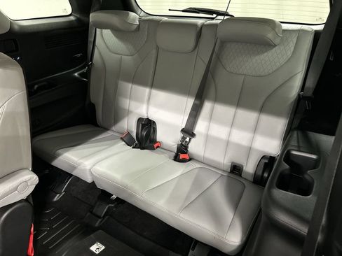 Used 2020 Hyundai Palisade SEL w/ Premium Package AWD/4WD image 21
