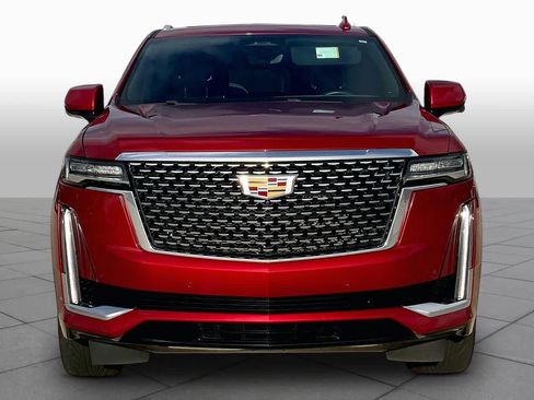 Used 2024 Cadillac Escalade Premium Luxury RWD image 4