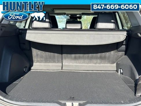 Used 2023 Toyota RAV4 XLE Premium image 8