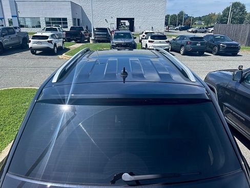 Used 2022 Volkswagen Atlas SEL AWD/4WD image 8