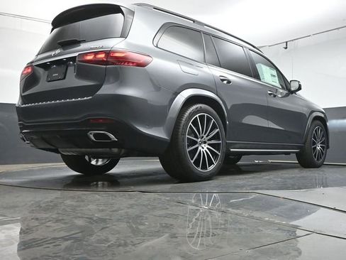 Used 2026 Mercedes-Benz GLS 450 4MATIC image 39