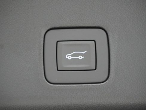 New 2026 Chevrolet TrailBlazer RS w/ Convenience Package FWD image 7