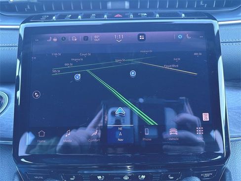 Used 2023 Jeep Grand Cherokee Overland image 14