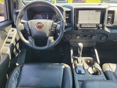 Used 2022 Nissan Frontier PRO-4X w/ Pro-4X Premium Package AWD/4WD image 10