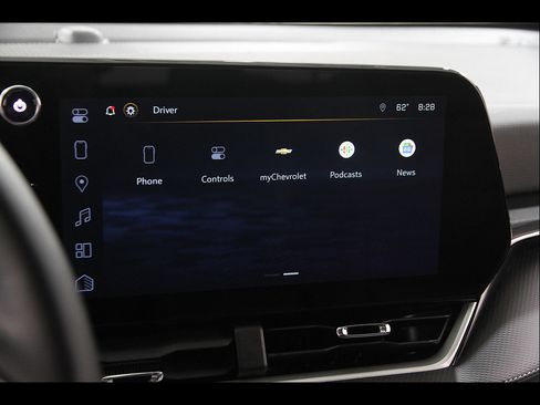 Certified 2025 Chevrolet Equinox LT FWD image 11